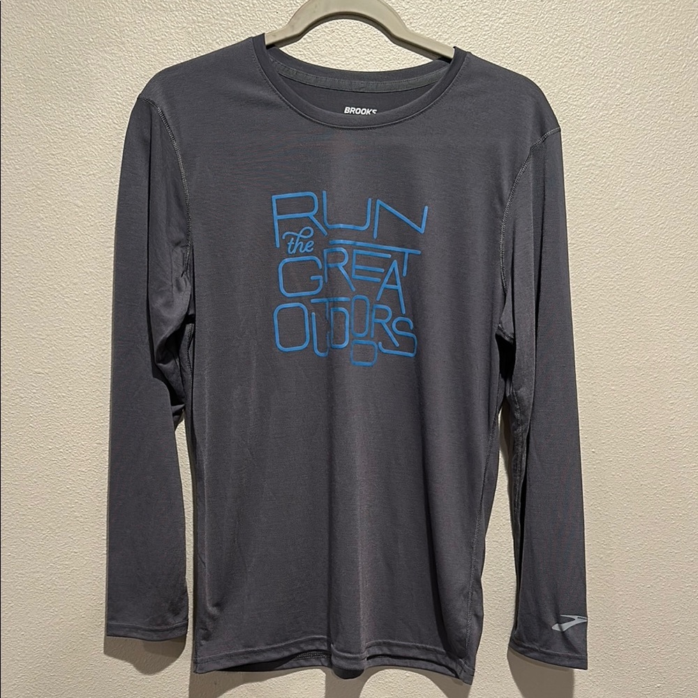 Brooks Long Sleeve Performance Tee Size: Small